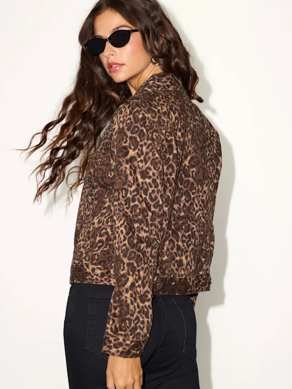 *NWT* Levi's Strauss Leopard Print Denim Trucker Jacket - Picture 2 of 4